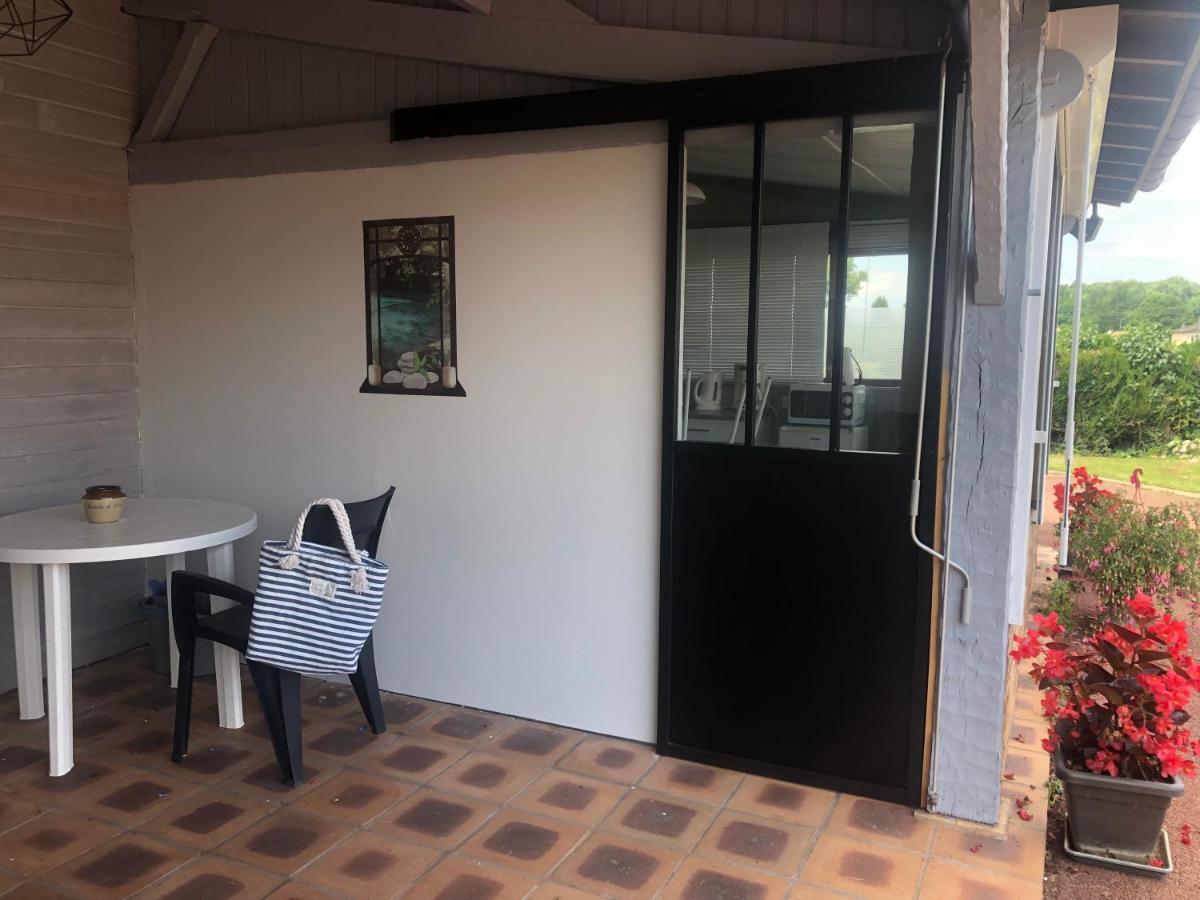 Bed and Breakfast La Ligonne Marillac Esterno foto